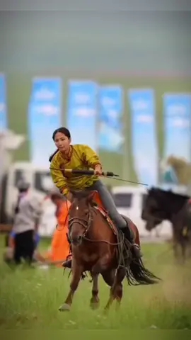 Look! She’s so cool! I wonder if all the Mongolians can ride horses very well？ #china  #fair  #horseracing  #racing  #chinatour  #competition  #interesting  #excellent