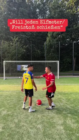 „Der arrogante Spieler“ markiert und teilt das Video mit euren Freunden 🤣✅ #fürdich #foryou #fyp #arrogantespieler #arrogant #arrogante #fussballer 