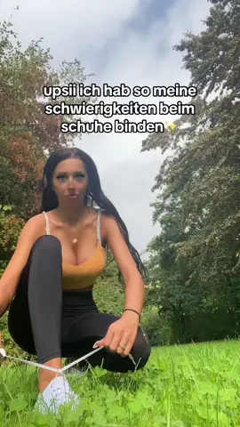 kann mir bitte jemand helfen beim schuhe binden bitttee #berlin #kööln #tiktokdeutschland  