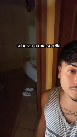 è un pientofilo😀 HAHAHAHAHAHAHAHAHAHAH