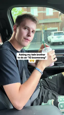 I don’t think he’ll ever do a boomerang with me again…😂 #fyp #viral #trending #funny #instagram #bommerang #prank 