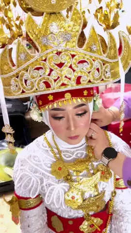 Mewahnya adat lampung 