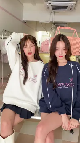 อยู่เฉยๆก็น่ารัก เธอทำได้ไงอะคับบ😳