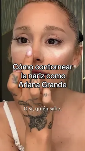 No puede ser una rutina de maquillaje de #ArianaGrande sin su icónica ‘nariz de botón’ 🔥 #buttonnose #makeuptutorial #tutorialmaquillaje #beautysecrets 