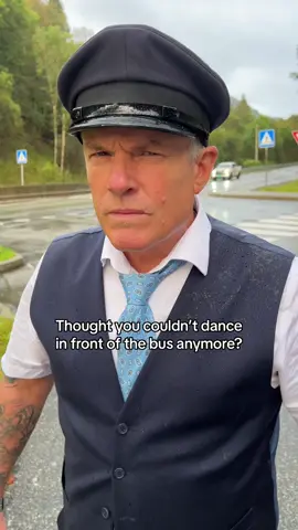 Bus daddy 2.0 is back 🚌 #busdriver #busdaddy 