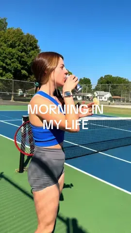 Happy Friday✨💫🌦️ #tennis #friday #morninginmylife #fridaymorning #fun #stayathomewife #wife #husbandwife #funny #fun #OOTD #outfit #cute #wifelife #dayinmylife #Vlog #alani #redbull #OQQ 