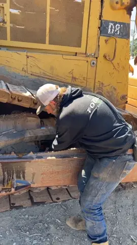Shake hands with danger.  #caterpillar #welder #dumptruck #excavator #welderup #d8 #dirt #rigged #whenindoubt 