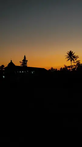 Suasana Pedesaan #suasanapedesaan #pedesaan #surau  #masjid #musholla #video #desa #suasana #alam #ngaji #explore #indah #wonderful 