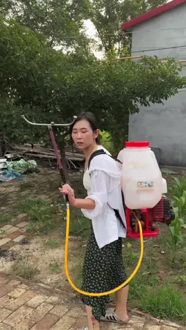 Gasoline powered pesticide sprayer#machine #goodthings #fyp 