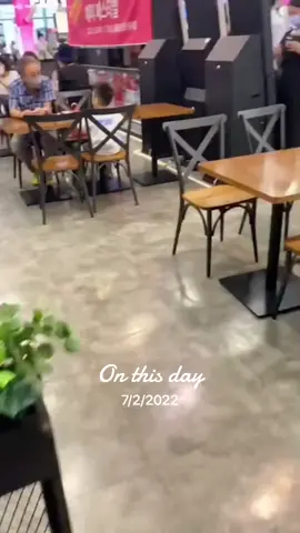 South Korea is so safe that people leave their valuables all the time! #koreaissafe #safekorea #internationalcouple #koreanculture #southkoreatiktok #coolstuffinkorea #koreatraditional #southkoreatips #koreanliving #koreanhusband #korealife #korealifestyle #koreanvsamerican #movingtokorea #southkoreanculture #onthisday 