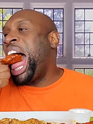 MR. PJ'S HOT WINGS ... HOT WINGS (EP2)✅️#LLIPS #mukbang #vlogging #Recipe #1millionaudition #trending #fyp #asmr #mukprank #cooking #viral #foryou #seafood