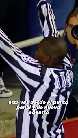Parte 45 | El HatTrick del ‘Tino’ Asprilla al #BarcelonaFc en 1998. NewCastle 3-2 Barcelona. 🇨🇴⚽️. #Falcao #SeleccionColombia #Conmebol #FutbolColombiano #futbol #futbolvideo #colombia #jamesrodriguez #falcao #futboltiktok #futboltiktokacademy #tiktokfootballacademy #bogota #medellin #barranquilla #tinoasprilla #faustinoasprilla 
