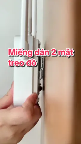 Miếng dán 2 mặt siêu dính, treo các loại đồ đạc trong nhà bạn #miengdan2mat #miengdantreoodien #miengdantuongtreodo #giadungtienich #giadungtienloi 