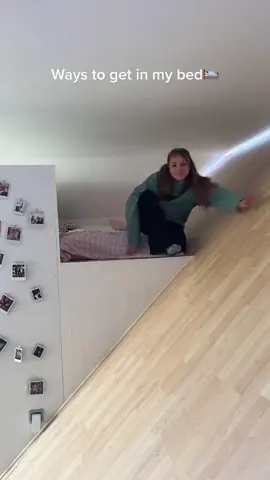 “The last one is the best option 🛌🥲” (@Stien Edlund) #bedroom #room #slide #RoomTour #cool #unique #hoest 