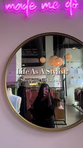 Jusr another day #wardrobestylist #stylist #personalshopper #fashion