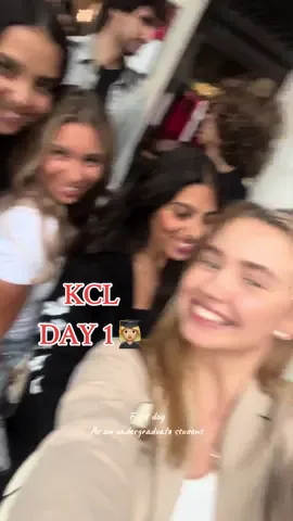 Soooo excited 🥰❤️#kcl #kingscollegelondon #students #studentsinlondon #londonkcl #uk #londoncoffeeshops #coworking #media #mediastudies 