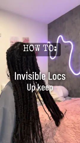 This is how i maintain my loc style for a longlasting style #kreatedbykai #invisiblelocs #maintainlocs #roadto2k #followformore👉🏽👉🏽 #repost #like #share #fyp invisible locs maintain loc style 