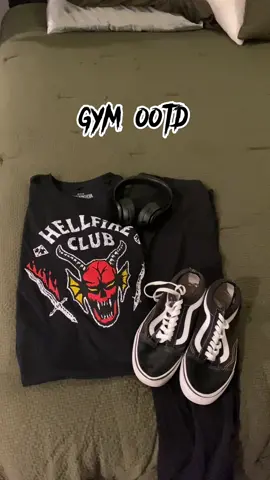 Its leg day. Lets GO!  #grwm #gymoutfit #grwmgymedition #legday #health #gymootd #OOTD #tootsie #puppy #hellfireclub #vans #beatsbydre #gymtime #ugccontent #contentcreator #letsgotothegym #griselduhh #CapCut 