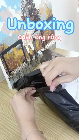 Unboxing quần ống suông tiếp nha #Huynle #unboxing #unbox #review #quanongrong #quanongsuong #viral #style #outfit #fyp #thoitrang #trending #foryou #namlun #xh 