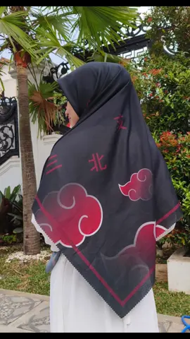 hijab series mega mendung ini masih jadi best seller 😍 ukurannya 113 cm x 113 cm yaa. mimin coba di bikin syar'i. #akatsuki #naruto #akatsukicosplay #hijabanime 