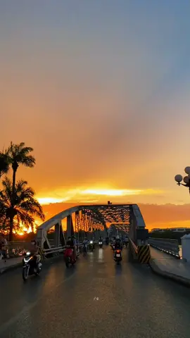 gửi chút hoàng hôn mộng mơ cho những ai đang nhớ Huế  #xuhuongtiktok #trend #fy #hoanghon #hue 