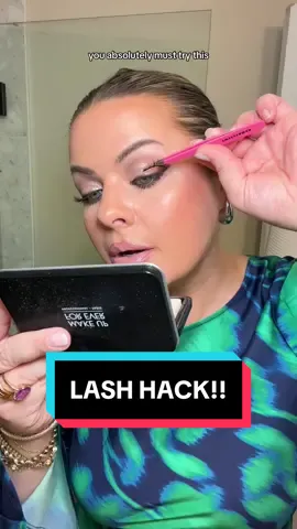 I WILL NEVER DO IT ANOTHER WAY😳😳@Ash K HOLM was handing out tips n tricks like crazy at the @kissproducts masterclass!! #lashhack #makeuphack #BeautyTok #makeuptip