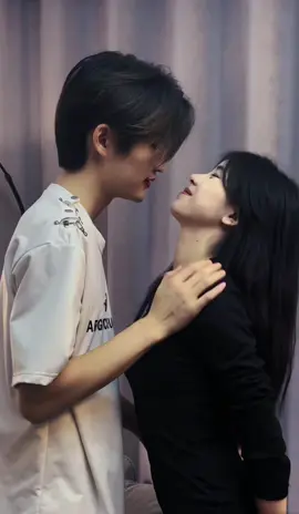 Bóp má 😍😍 #couplekiss❤ #comchomoingay #couplegoals #couplecute #xuhuong #fyp #foryou 