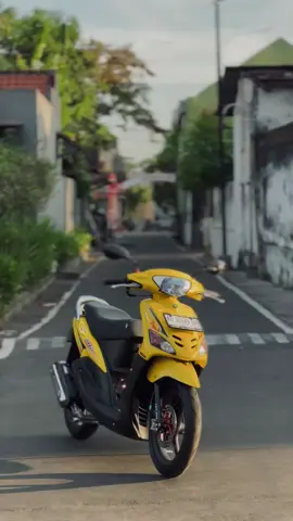 Bismillah di jual mio sporty 5TL restorasi modif asli kuning faktur tembus, pajak on plat AD, 90% barang baru ! Full review sudah tayang di chanell YT BADASGARAGE Harga 25JT Info lengkap bisa langsung ke wa ya ! Wa. 0821 3339 9184 Lokasi. Klaten jateng #mio #miosporty #miomodifikasi #mioproper #mioroadrace #mio5tl #miorestorasi #mioracing #mioracer #miohedon #sunmory #restomod #miolangkat_official #mio200cc #mioroadrace #mionizer #mionizer_official #miogalery #miosportyindonesia #miosportymodifikasi #miosportythailook #restomod #restorasimodif #mioproper #mionizer_official #badasgarage #badas #badasgank #fyp #fypシ #foryou #foryoupage 