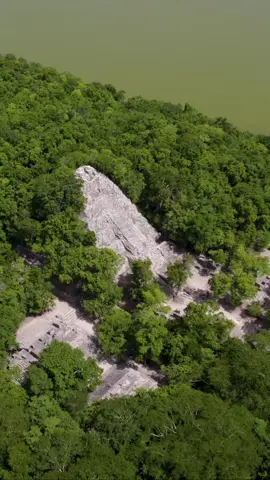 Coba ruins, Mexico. 🇲🇽 Still impressed by the quantity of living history that exist in the Yucatán Peninsula, not just in Quintana Roo but in Belize and Guatemala exists a enormous number of ancient cities built in the Maya’s times long time ago. Not just the nature of this place is worth of explore, but the ancient culture and wisdom too.  #mexico #ruins #coba #tulum #drone #dji #landscapephotography #vacation #tivieramaya #playadelcarmen #cancun #yucatan #jungle #mayan #mayas #travelmexico #cobaruins #djiair2s 