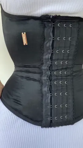 Cintas com modelagem de corset✨  Reduz 15 centímetros imediatamente ao colocar💕 Conforto  Elegância  Resultado garantido  #cinta #modeladora #corsets #foryou 