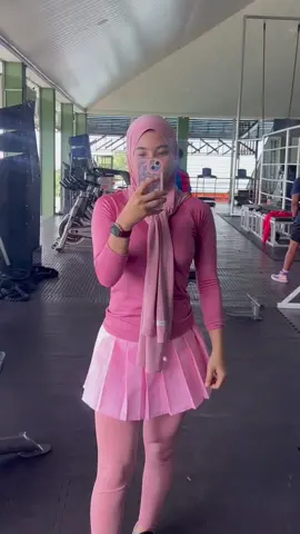 Back workout , temanya pinky girl 💕 #GymLife #pinkygirl💖 #jayapura #pejuangotot 