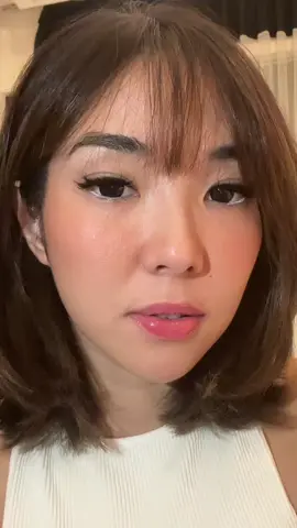 Suer ini bagus banget! I like! @Stacey #lipserum yg beneran bikin bibir sehattttttt.. uuunchhhh i laf! #fyp #bibirsehat 