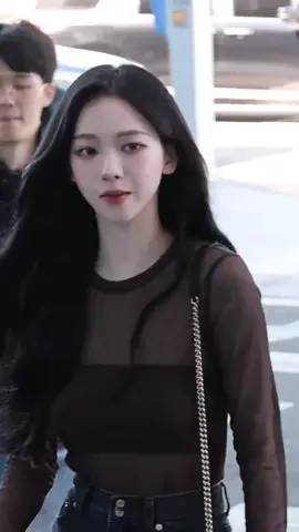 Karina airport 🔥>>>>#karina #aespa #æspa#yujimin #aespakarina #karinaaespa #winteraespa #myaespa #fypp @aespa official