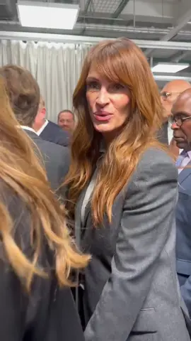 #juliaroberts #gucci #milanfashionweek #mfw #bazaarfrance #TikTokFashion 