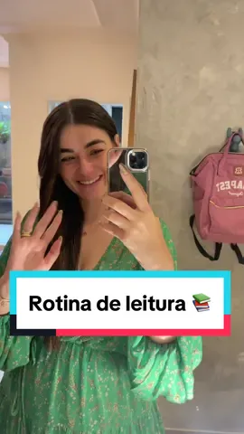 Rotina de leitura da manhã ✅ Uso o @Skeelo pra escutar meus livros enquanto faço as tarefas de casa: é o meu momento e amo como fico mais feliz escutando bons livros (mesmo quando eles me fazem chorar) HAHAHAHA #BookTok #books #livrosemaislivros #audiolivro • Pu bli cidade•