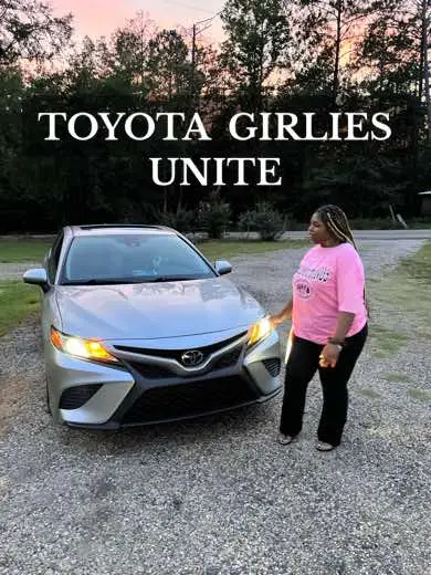 toyota girlies unite 🫡🚗💕 anywho, i think im gonna film a car tour for my youtube 🙌🏾#toyotacamry #2020toyotacamry #toyotacamryse 