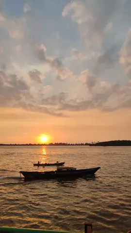 the sunset beautiful isn't it🥀 #dermagabanjarraya #sunset #fyp 