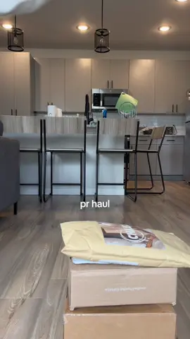 im so grateful thank u sm to all the brands tagged 🥰🥰 #haul #haultok #prhaul #pr #shopping #fashion #beauty #college #Vlog #diml #dayinmylife #amazon #amazonhaul #clothes 