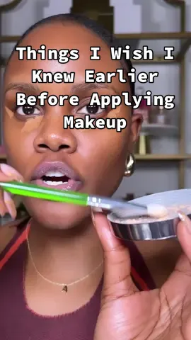 I just wanted to take a moment and share some things with you that I wish I had known earlier before diving into the world of makeup! 💄✨ I hope these little tips help you on your makeup journey! If you have any questions or need any more advice, feel free to comment. I'm always here to help! 💕 #beauty #makeup #makeuptutorial #makeuptips #fyp #makeupfyp 