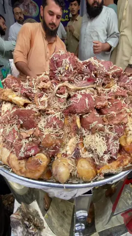Famous Beef Pulao - Pakistani Street Food 😋😲 #foryou #viral #tranding #food #pakistanifood #beefpulao #goldenpulao #foryouofficial #foryoupage❤️ #viralfood 