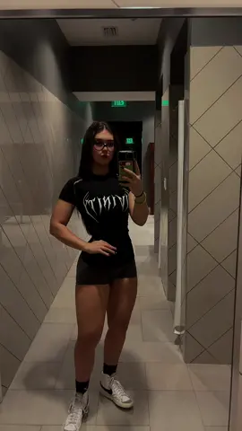 @Breathedivinity code “luvr” #fyp #foryou #gym #GymTok #gymshark #youngla #fortnite 