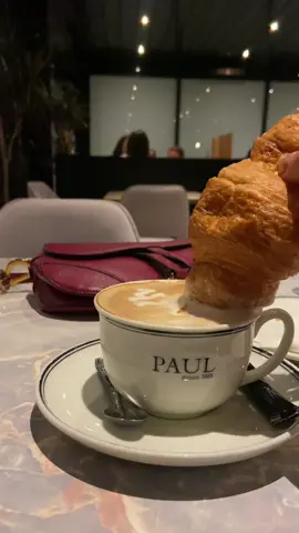 Croissant lover 🥐#fypシ #explore #fyp #foryou #viral #croissant #coffeeaddict 