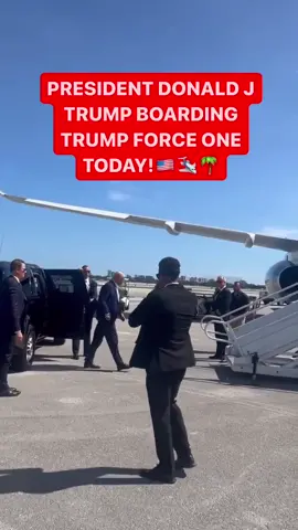 The boss, President Donald J Trump, boarding Trump Force One today for a MAGA TRUMP 2024 Campaign event later today in South Carolina! TRUMP 2024! #donaldtrump #MAGA #whitehouse #fyp #trump2024 #gop #trumpwasright #trumpforceone #trump #southcarolina 📸: Margo Martin🇺🇸🇺🇸🇺🇸🌴🛩️