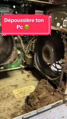Cimetière à poussière sur ordinateur HP 🤢 #ordinateur #poussiere #horreur #atelieritech #cimetiere #gaming 