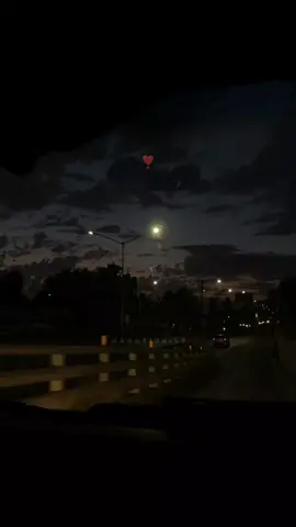 •Huir de esta ciudad🫀:   💿🥀     #xyzcba #kevinkaarl #abrazadoati <3 #viral #mood #cancionesbonitas #fyp 📍🫂❣️ #L #parati  #fyppppppppppppppppppppppp 