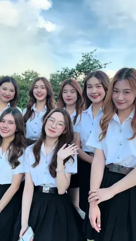 สาวมช. 🫶🏻💜 พร้อมรึยังกับกิจกรรม  CMU Open House Online 2023 “Next You, Next CMU : ชีวิตดี ๆ ที่ มช.” น้องๆ จะได้พบกิจกรรมมากมายที่ได้ทั้งความรู้กับการสร้างแรงบันดาลใจ ความสนุก และกิจกรรมเปิดบ้านออนไลน์ 22 คณะแบบจุกๆ พร้อมรับใบประกาศนียบัตร และของรางวัลสุดปังมากมายใครยังลังเลจะเลือกคณะไหนดีหรือเล็งคณะไหนไว้ ห้ามพลาดเลยนะ 21-22 ตุลาคมนี้ Live สด ผ่าน Page Facebook : CMU Open House ติดตามการลงทะเบียนและรายละเอียดกิจกรรมที่เพจ Facebook : CMU Open House  🔥 มาเป็นลูกช้างเชือกใหม่ที่มี #CMUDNA ‘เป็นตัวเอง’ ในเวอร์ชันที่ติดอาวุธครบ พร้อมรับมือต่อการเปลี่ยนแปลงของโลกในอนาคตกันนน #CMUOpenHouse2023 #NextYouNextCMU #ชีวิตดีดีที่มช #CMU #OpenHouse #มช #dek67 #dek68 #dek69