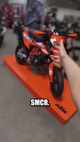 Ich verlose eine KTM 690 SMCR! Am 1. Oktober um 19:00 Uhr auf www.gehtsteil.shop 🫶🏼 #davidbost #motorrad #gehtsteil