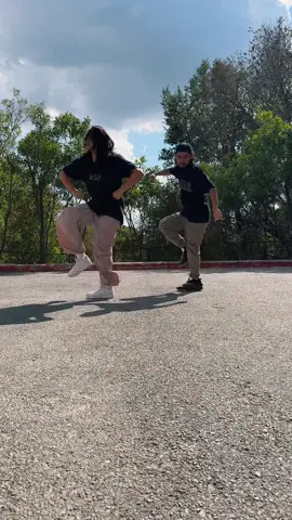 Tag us if you attempt it! 🥵  dc: me & @technofied.will  #shuffledance #shuffletutorial 