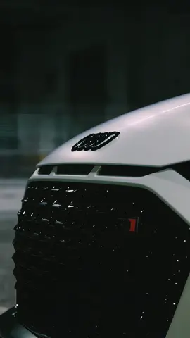Audi The King 👑 #audi #audir8 #audir8v10 #sports #cars #carsoftiktok 