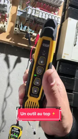 ⚡️ Un outil super prtaique pour retrouver les lignes electrique . A utiliser toujour hors tention ⚡️ #electricien #electrician #electricanlife #electriciansoftiktok #electriciantools 